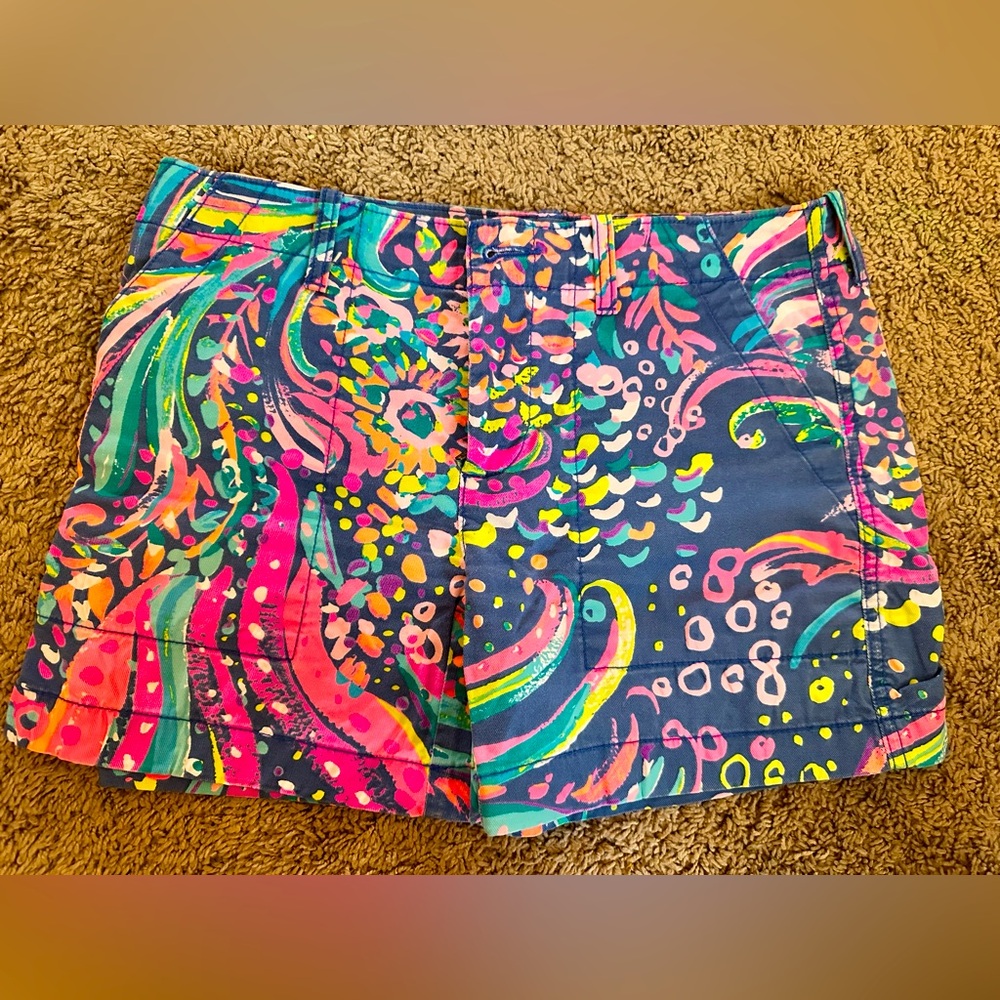 HTF Size 2 Lilly Pulitzer Beach Loot Wills Stretch Short